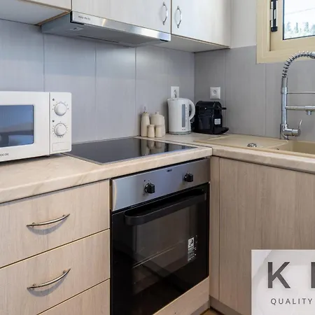 Two Bedroom And Open Plan In Apartment *